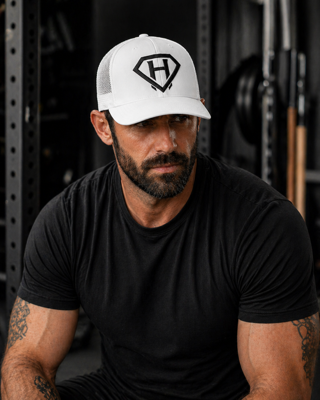 Hollow Trucker Snapback - White